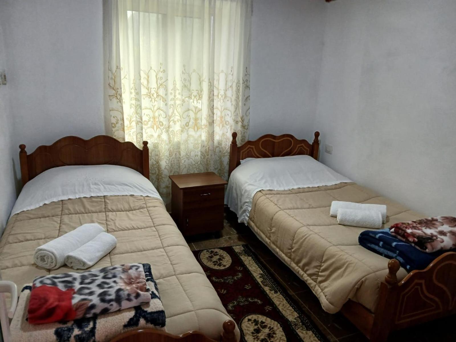 Bujtina Milani Bed & Breakfast Theth Ngoại thất bức ảnh