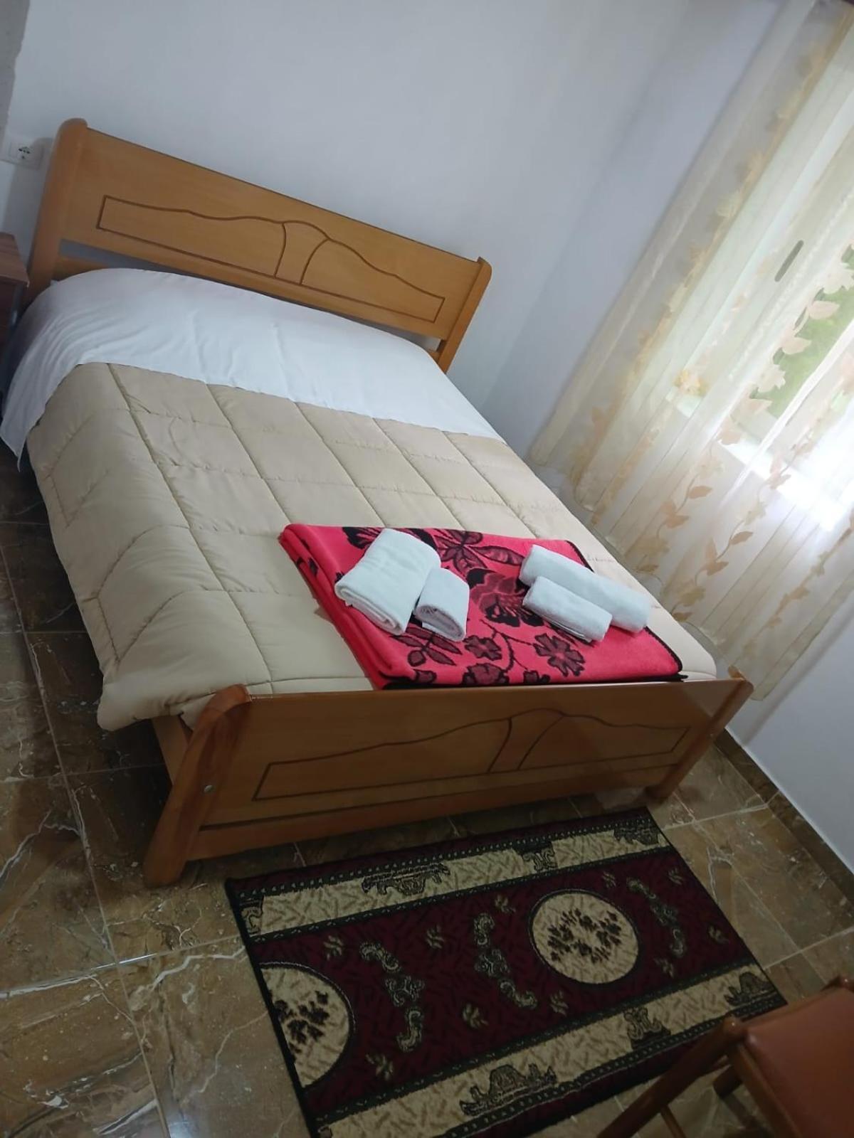 Bujtina Milani Bed & Breakfast Theth Ngoại thất bức ảnh